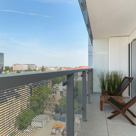 Perfectely Located Stay With Free Parking Познань Экстерьер фото